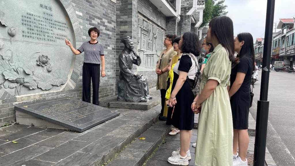 说明: https://www.glnc.edu.cn/__local/1/F5/81/C6DD5A21EAA9005D365042E482F_57BEB2A1_27D40.jpg