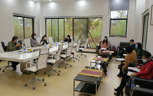 说明: https://www.glnc.edu.cn/__local/C/4B/D0/B87E8CCD80C433E25CC581CF78E_475B08A0_11257.jpg